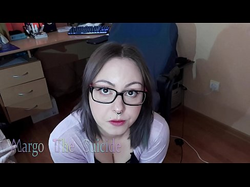 ❤️ Une fille sexy avec des lunettes suce profondément un gode devant la caméra ❌ Porno de qualité at fr.tradeis.top ☑